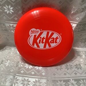 Nestle Kit Kat Frisbee Discraft Inc Professional Sporting Disc